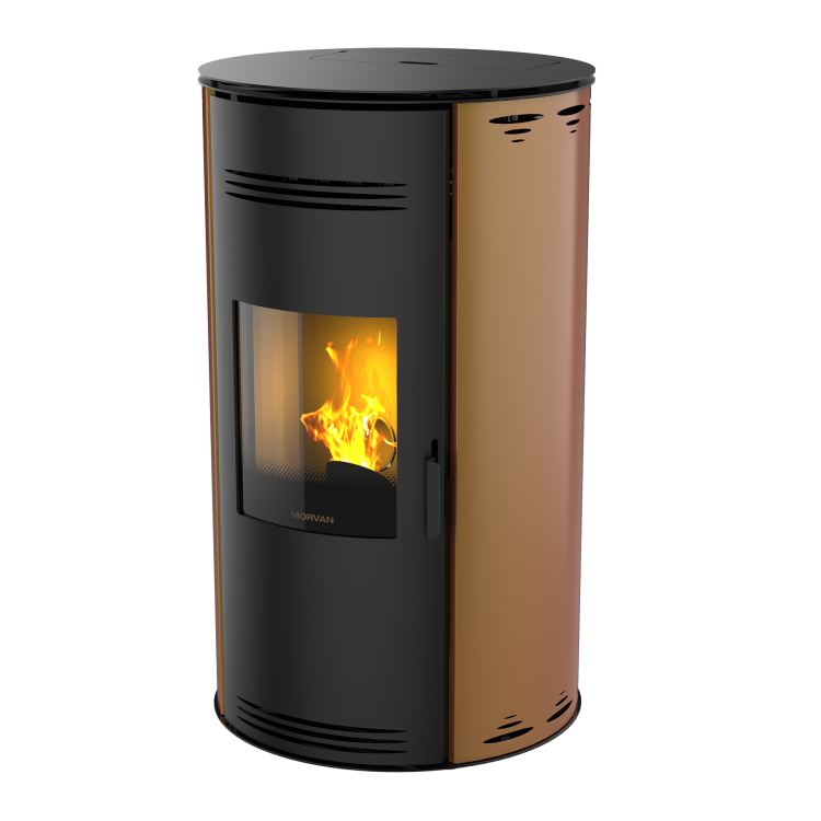 Poêle à granulés Sph'R cuivre de MORVAN, puissance modulable de 3,5 à 8,3 kW, rendement de 92 %. Équipé d'une télécommande avec thermostat d'ambiance pour un contrôle automatique de la température. Design moderne avec système de triple combustion et bougie en cristal de quartz pour un allumage rapide et une consommation d'énergie réduite.